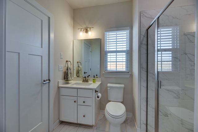 7001 Evinston Dr, Spring Hill, TN 37174