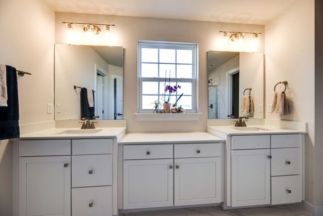 7001 Evinston Dr, Spring Hill, TN 37174