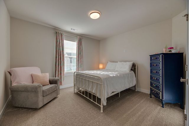 7001 Evinston Dr, Spring Hill, TN 37174