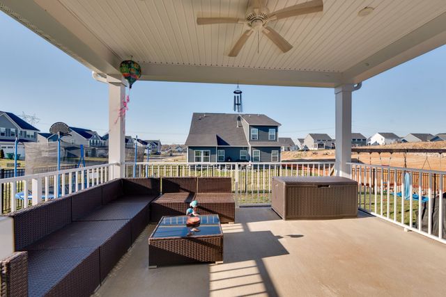 7001 Evinston Dr, Spring Hill, TN 37174