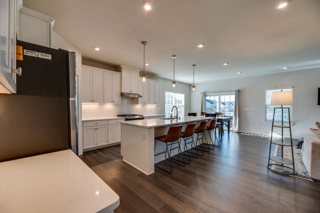 7001 Evinston Dr, Spring Hill, TN 37174