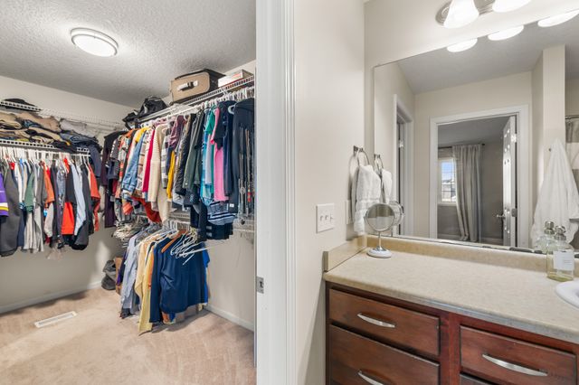 8334 Dakota Drive, West Des Moines, IA 50266