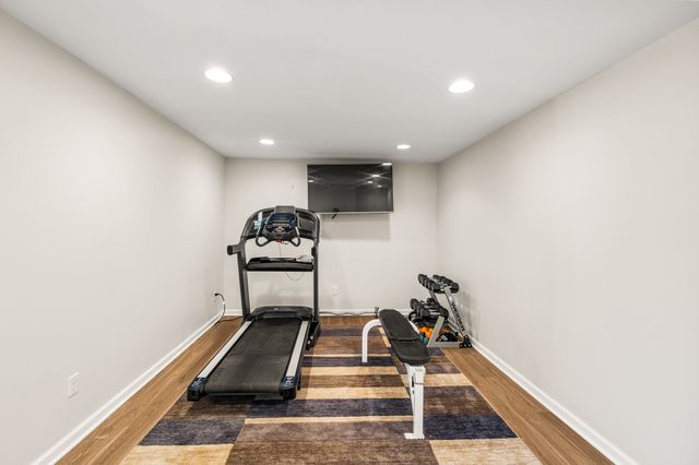 8334 Dakota Drive, West Des Moines, IA 50266