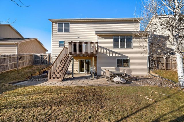 8334 Dakota Drive, West Des Moines, IA 50266