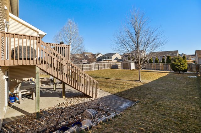 8334 Dakota Drive, West Des Moines, IA 50266