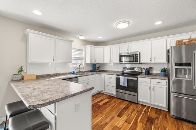 8334 Dakota Drive, West Des Moines, IA 50266