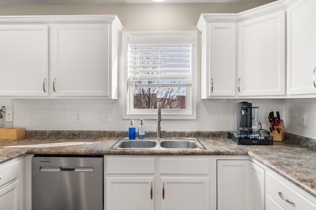 8334 Dakota Drive, West Des Moines, IA 50266