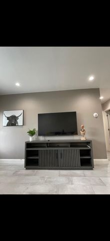 400 SW 12th 1-2, Fort Lauderdale, FL 33315