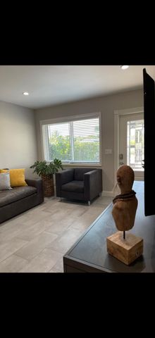 400 SW 12th 1-2, Fort Lauderdale, FL 33315
