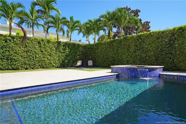 1421 Windley Key Way, Jupiter, FL 33458