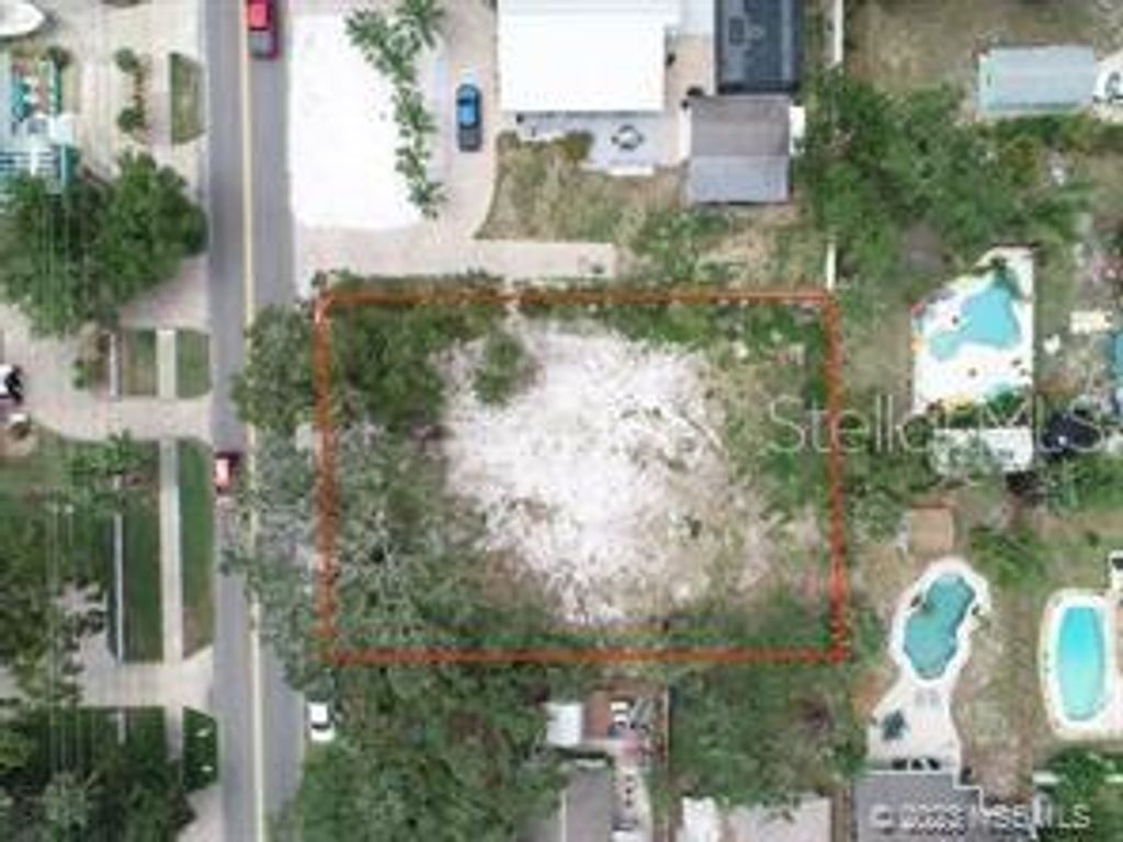 437 S PENINSULA AVENUE, New Smyrna Beach, FL 32169
