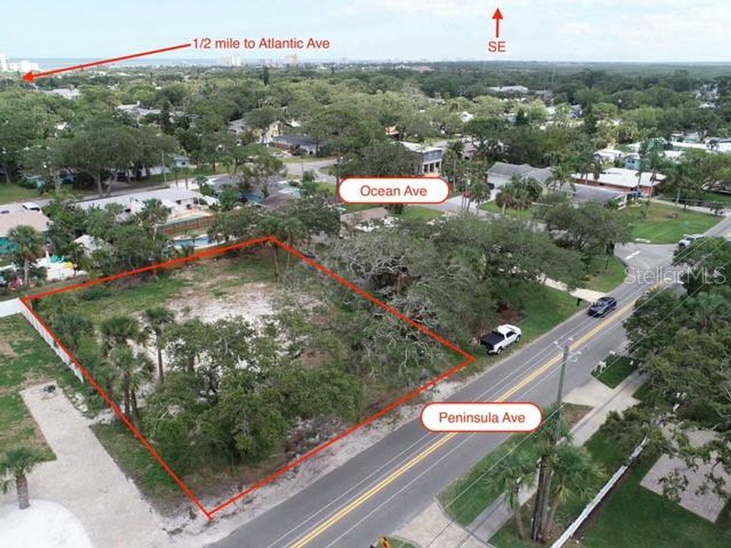 Image 9 of property listing at 437 S PENINSULA AVENUE, New Smyrna Beach, FL 32169