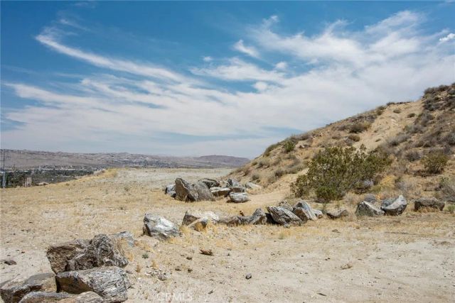 8811 Sage, Yucca Valley, CA 92284
