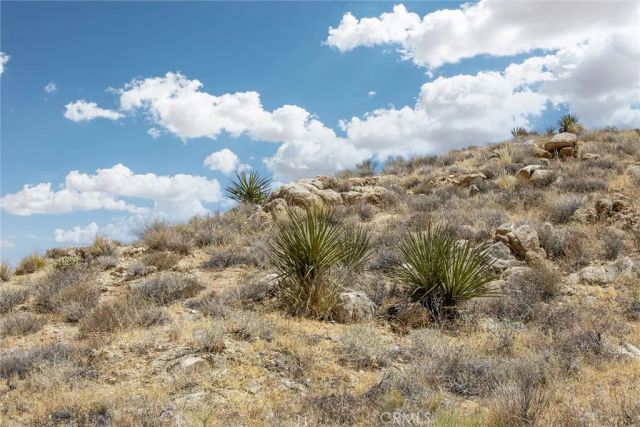 8811 Sage, Yucca Valley, CA 92284