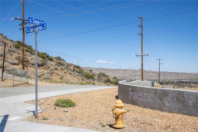 8811 Sage, Yucca Valley, CA 92284