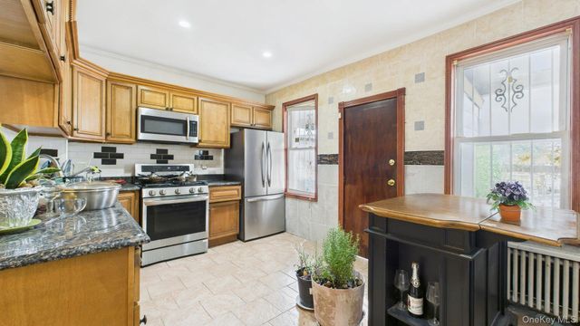 10314 89th Street, Ozone Park, NY 11417