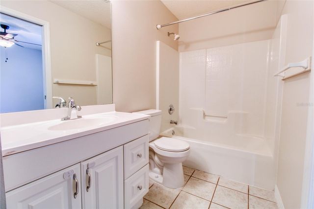 438 JENNIFER LANE, Eustis, FL 32726