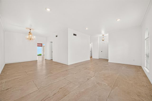 8615 La Fonte Street, Houston, TX 77024