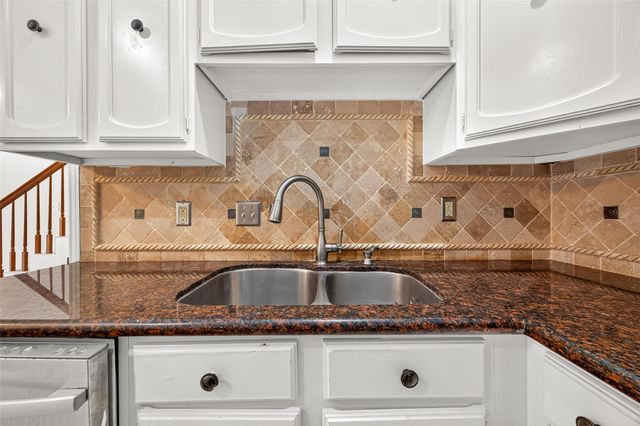 8615 La Fonte Street, Houston, TX 77024