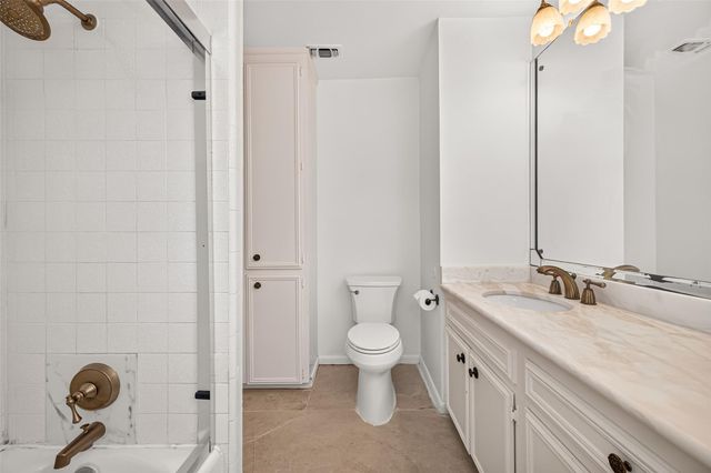 8615 La Fonte Street, Houston, TX 77024