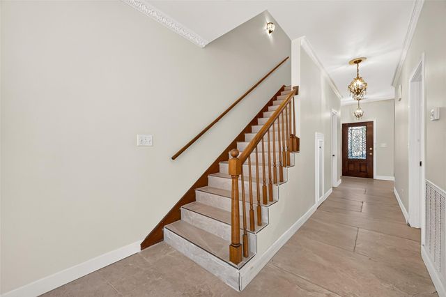 8615 La Fonte Street, Houston, TX 77024