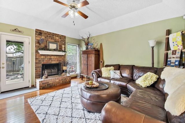 6813 Hadley Drive, North Richland Hills, TX 76182