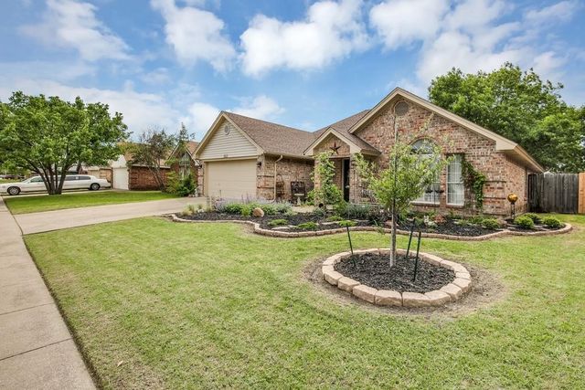 6813 Hadley Drive, North Richland Hills, TX 76182