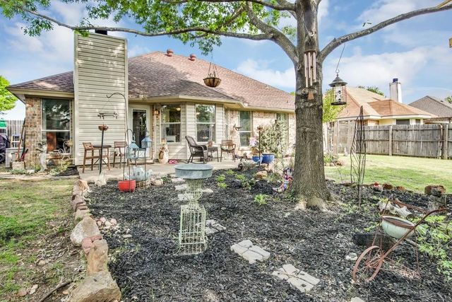 6813 Hadley Drive, North Richland Hills, TX 76182