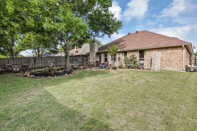 6813 Hadley Drive, North Richland Hills, TX 76182