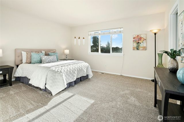1126 204th Place SW, Lynnwood, WA 98036