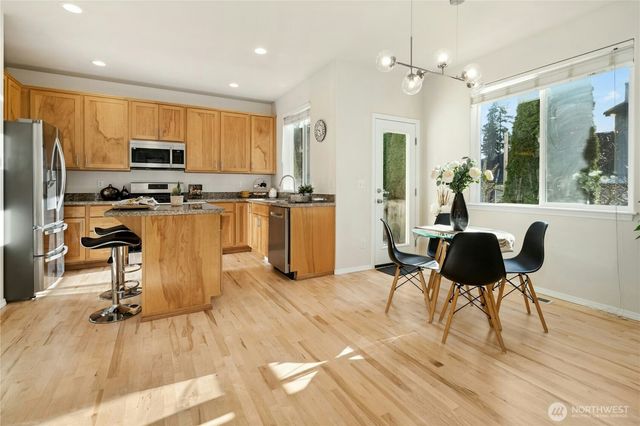 1126 204th Place SW, Lynnwood, WA 98036