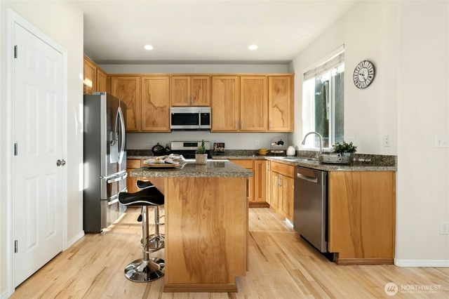 1126 204th Place SW, Lynnwood, WA 98036