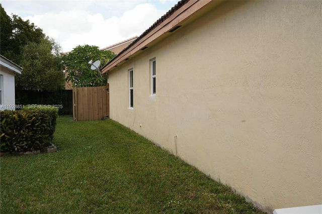 10245 SW 16th Court, Pembroke Pines, FL 33025