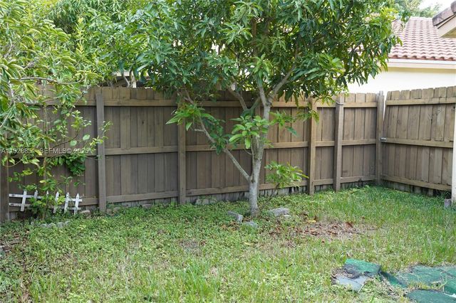 10245 SW 16th Court, Pembroke Pines, FL 33025