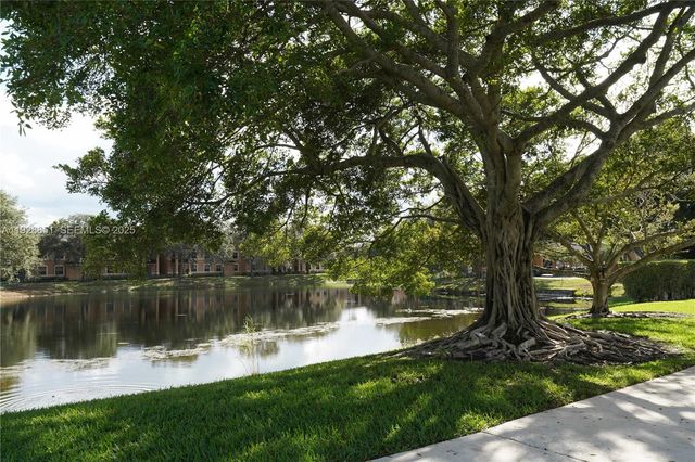 10245 SW 16th Court, Pembroke Pines, FL 33025