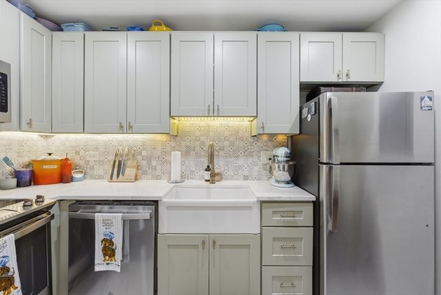 160 Commonwealth Ave 520, Boston, MA 02116