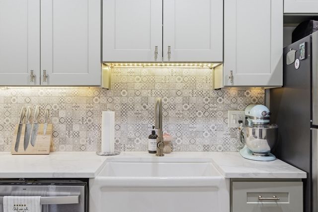 160 Commonwealth Ave 520, Boston, MA 02116