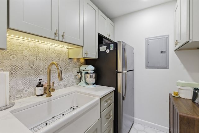 160 Commonwealth Ave 520, Boston, MA 02116