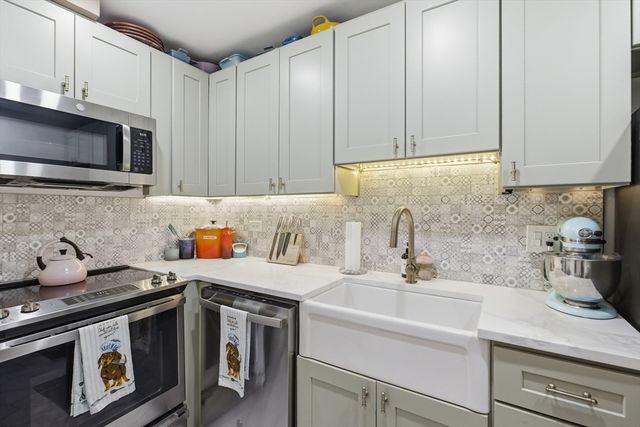 160 Commonwealth Ave 520, Boston, MA 02116