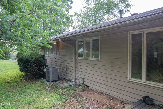 417 Meadow Drive, Bristol, VA 24201