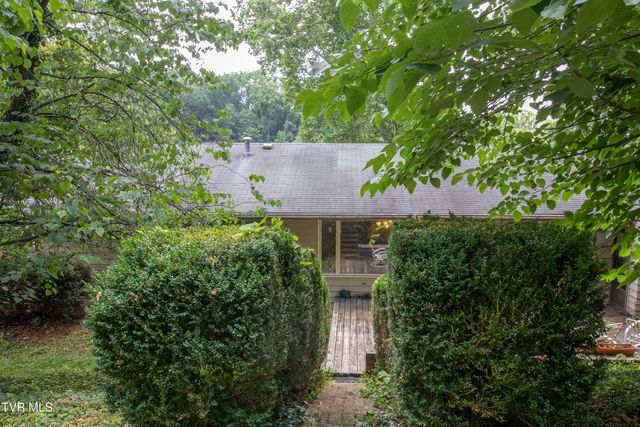 417 Meadow Drive, Bristol, VA 24201