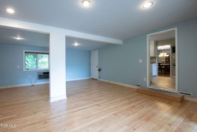 417 Meadow Drive, Bristol, VA 24201