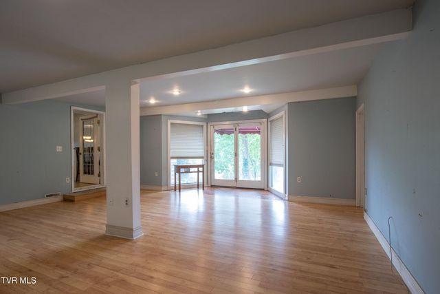 417 Meadow Drive, Bristol, VA 24201