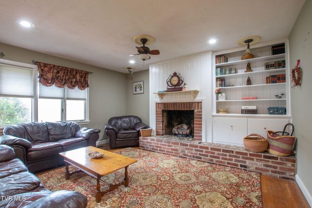 417 Meadow Drive, Bristol, VA 24201
