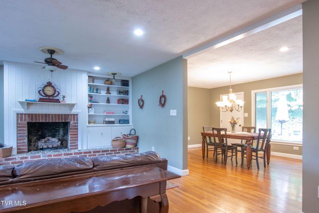 417 Meadow Drive, Bristol, VA 24201