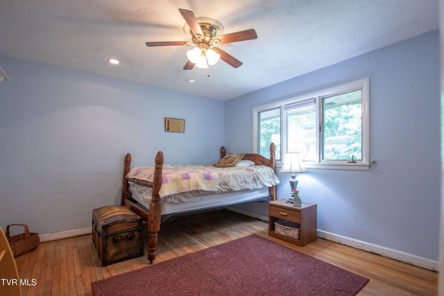 417 Meadow Drive, Bristol, VA 24201