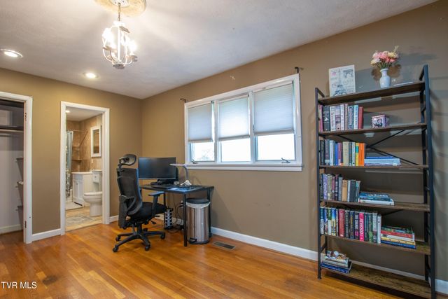 417 Meadow Drive, Bristol, VA 24201