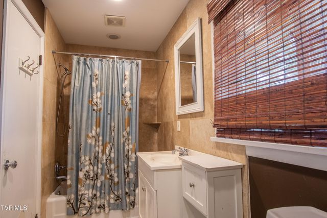 417 Meadow Drive, Bristol, VA 24201