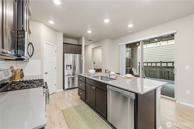 32879 Ten Trails Pkwy SE, Black Diamond, WA 98010