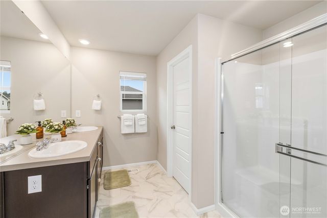 32879 Ten Trails Pkwy SE, Black Diamond, WA 98010